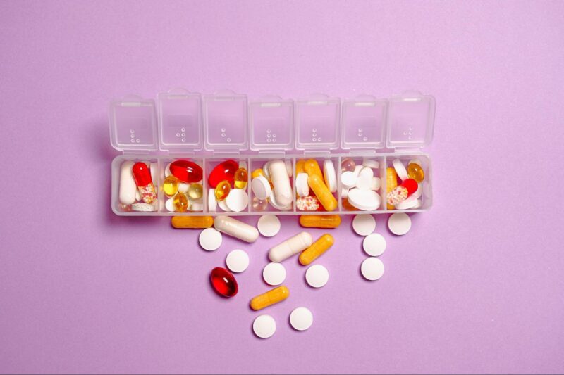 can you take ibuprofen and benadryl together