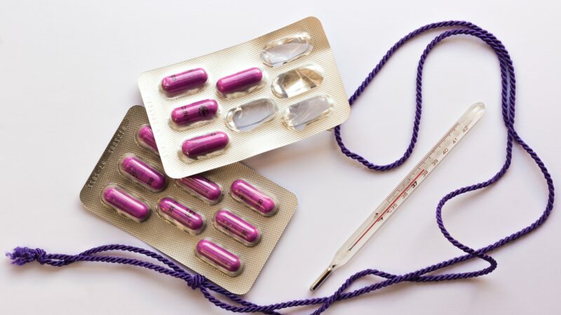 can you take dimetapp cold and cough with tylenol