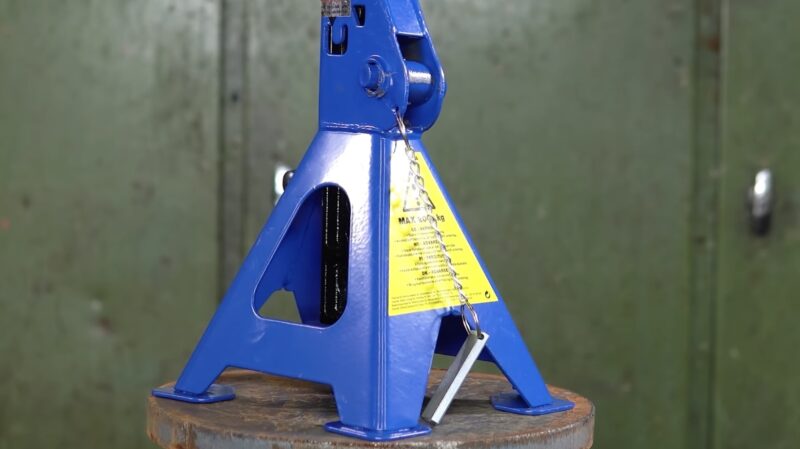 you don't need to use a jack stand with a hydraulic jack or lift.