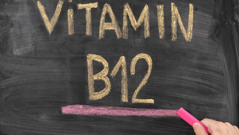 can you take iron and b12 together