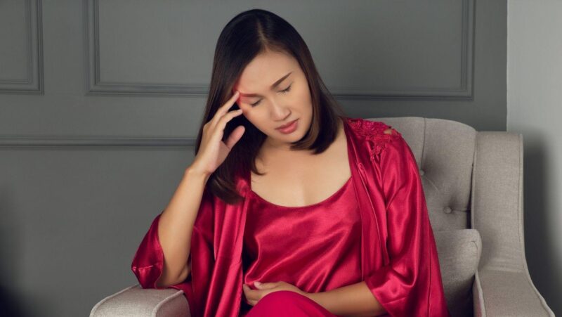 headaches dizziness causes, eye related headaches, dizziness from eye strain, eye health and headaches, vision problems dizziness, eye fatigue symptoms, headache and dizziness treatment, eye issues leading to dizziness, patients experiencing eye-related headaches, local eye clinics for headaches